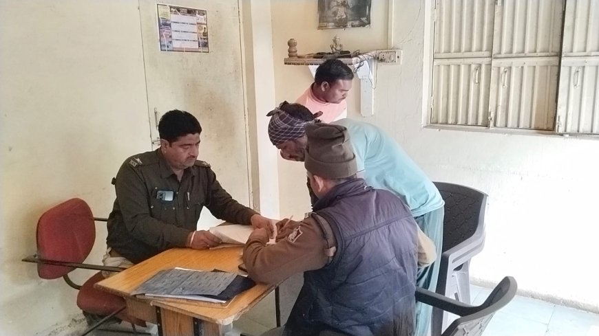 सीनियर की प्रताड़ना से तंग आकर रेलवे कर्मचारी ने लगाई फांसी