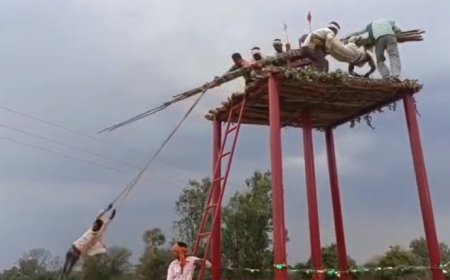 बमोरी के आदिवासी पटेलिया समाज ने श्रद्धा के साथ पूजे 'लक्कड़ देवता'