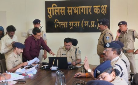 जनसुनवाई में पुलिस अधीक्षक अंकित सोनी ने सुनीं फरियादियों की समस्याएं