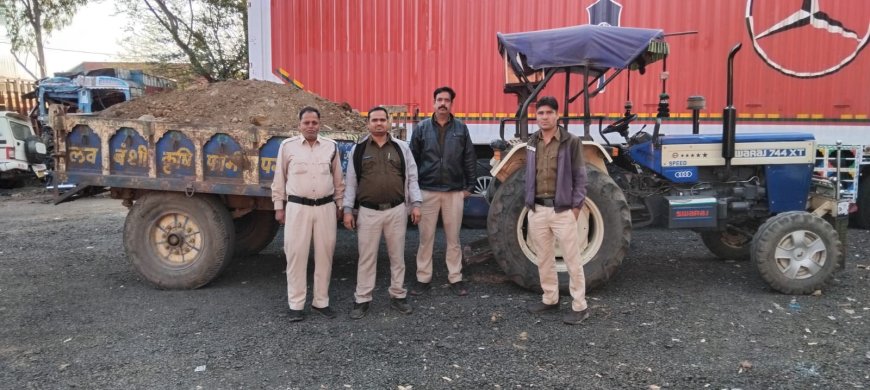 दो ट्रैक्टर-ट्रॉली जब्त, रुठियाई और गुना क्षेत्र में कार्रवाई