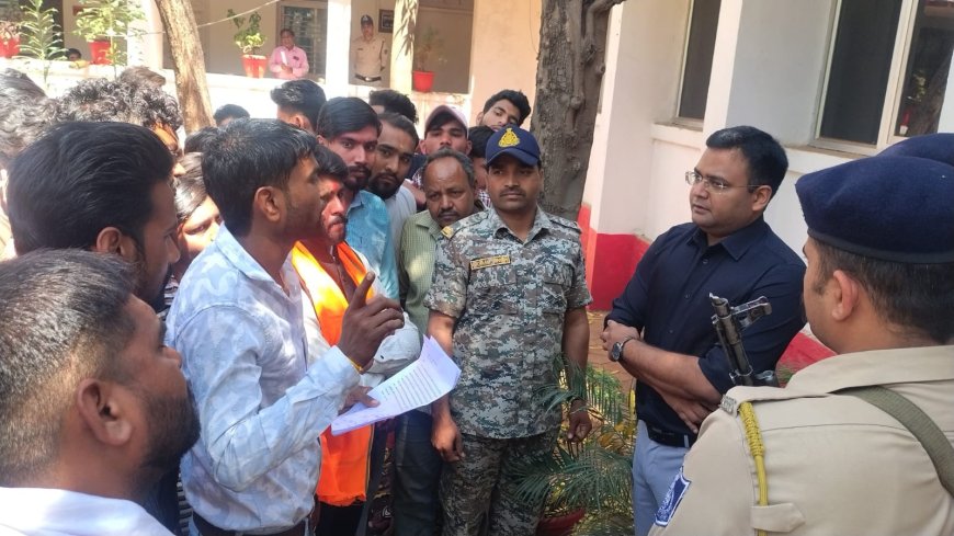 गाय के बछड़े का कटा सिर मिलने के मामले में गौसेवकों का फूटा गुस्सा