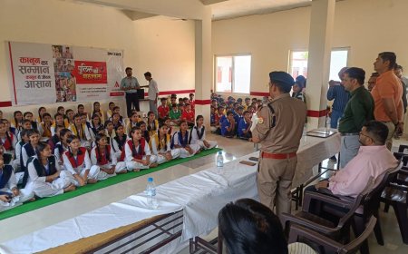 डिजिटल दौर में सुरक्षा जरूरी: ललितपुर पुलिस ने छात्रों को किया अलर्ट