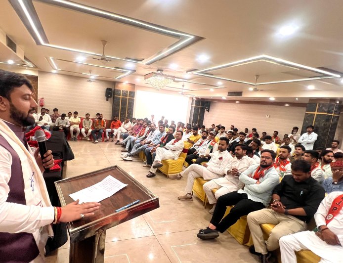 युवा मोर्चा प्रदेश अध्यक्ष श्याम टेलर का गुना में भव्य स्वागत, बैठक में युवाओं को दिया संदेश