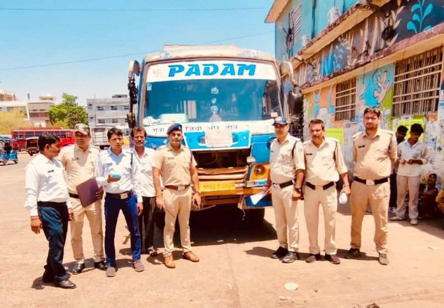 15 वर्ष से पुराने वाहनों पर कार्रवाई कर बस की जब्त