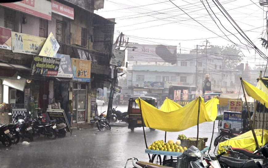 गुना में मौसम का तांडव , धूल भरी आंधी के साथ झमाझम बारिश