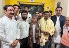 भाजपा नेताओं ने समाजसेवी प्रमोद भार्गव का किया सम्मान