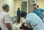 सड़क पर तड़प रहे घायल का लोग बनाते रहे वीडियो