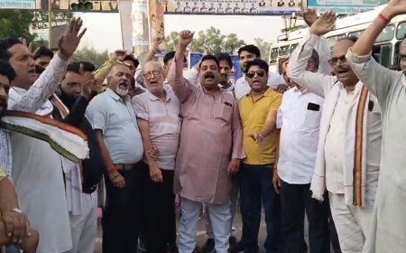 पुलिस रोकने की तैयारी मेें थी, कांग्रेस ने पुतला ही नहीं जलाया