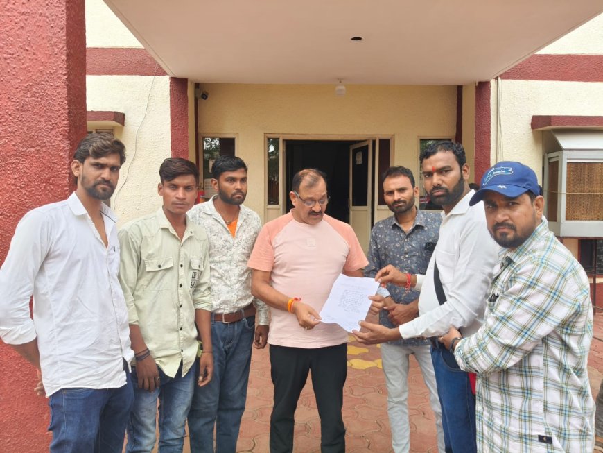 तेज रफ्तार बस ने गाय को टक्कर मारी, 300 मीटर तक घसीटा