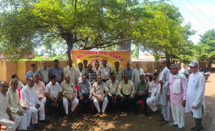 भरत तिवारी एनकाउंटर मामले में दर्जनभर संगठनों ने केंद्रीय मंत्री सिंधिया को सौंपा ज्ञापन